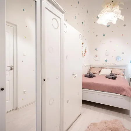 Triangle - Free Parking! Apartman *