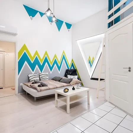 Apartment Triangle - Free Parking! Budapest