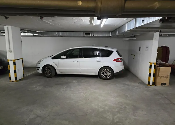 Triangle - Free Parking! Lejlighed